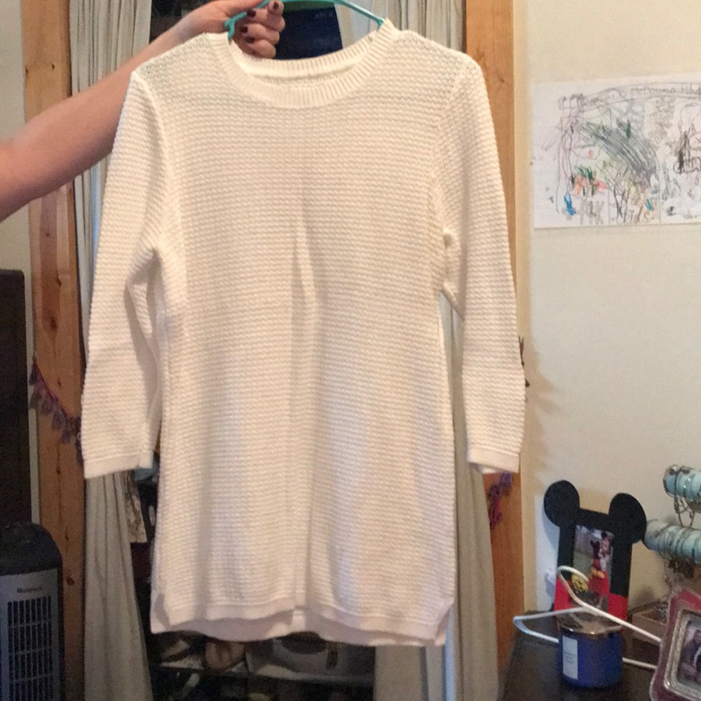 White super comfortable sweater!